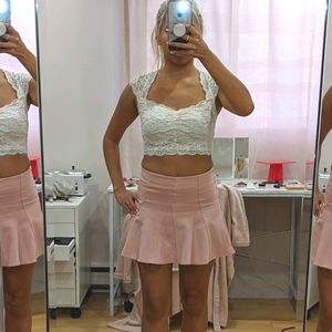 Garage Lace Cropped Top